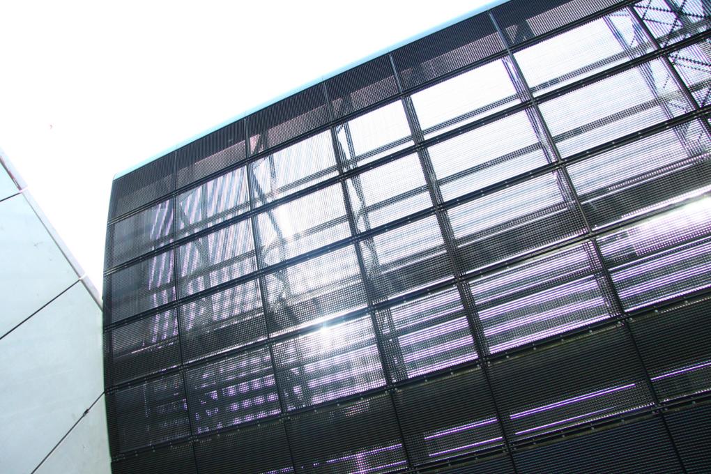 Louvre zonwering.jpg