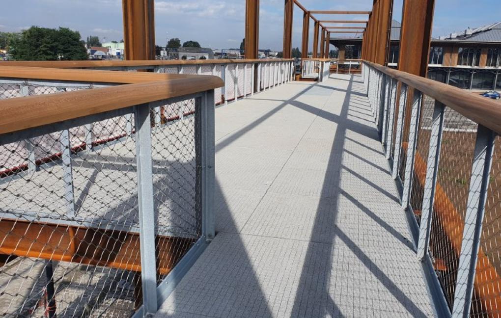 Pergola Voorhaven Gent Staco Belgium_Grating Technology_02.jpg