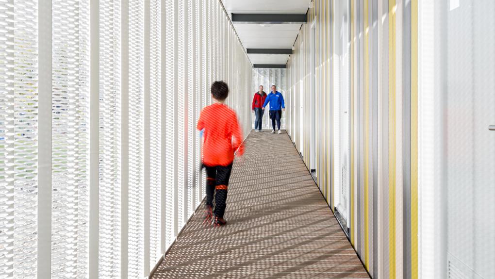 Strekmetaal zonwering.jpg